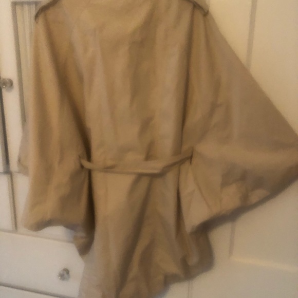 Poncho jacket - Picture 7 of 7